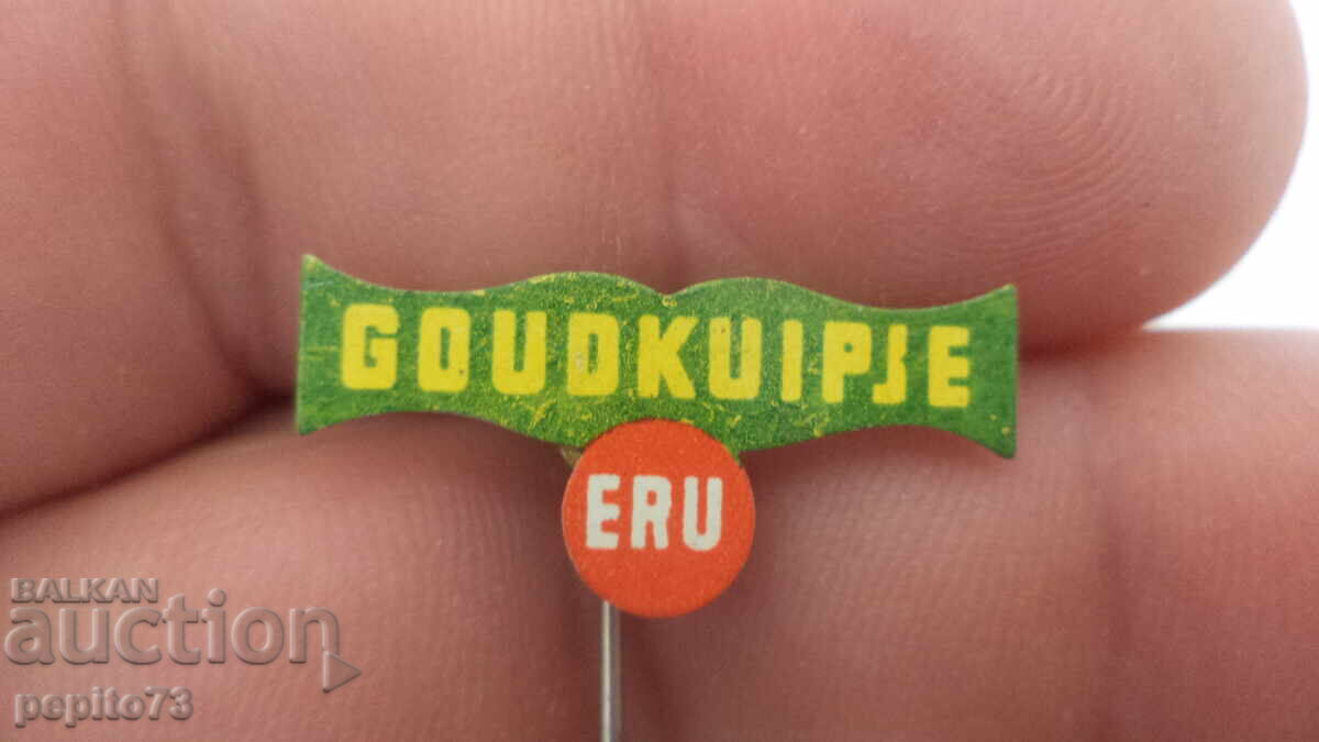 Advertising badge, ERU, cheese brand