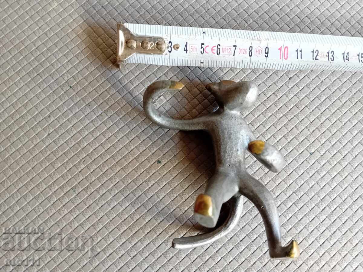 FIGURĂ DE BRONZ RUSĂ, MAIMUȚĂ, SUPORT PENTRU SOLNIȚĂ cu preț € 15.00 | 29.34 BGN