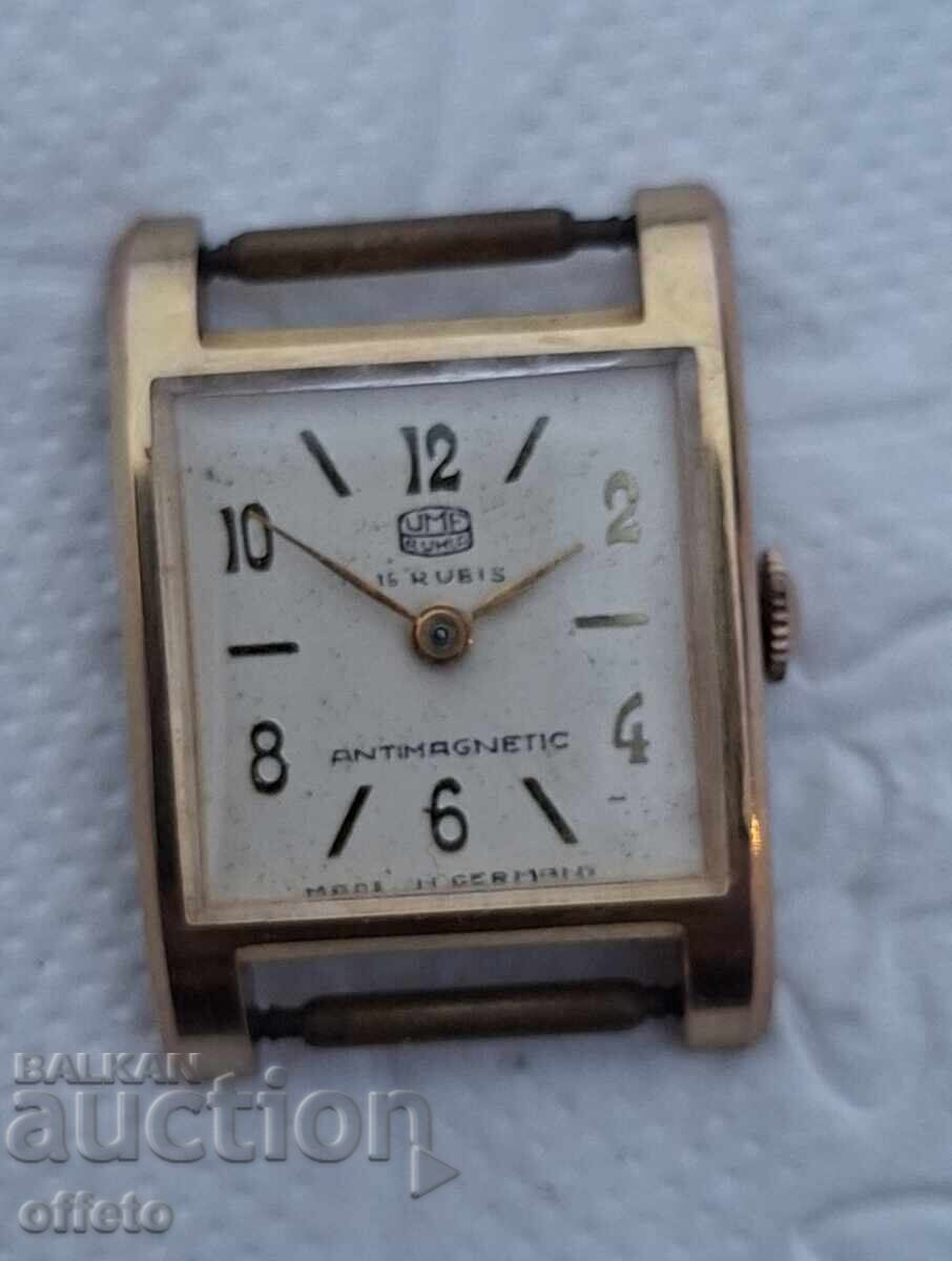 ΡΟΛΟΪ AU ΡΟΛΟΪ AU