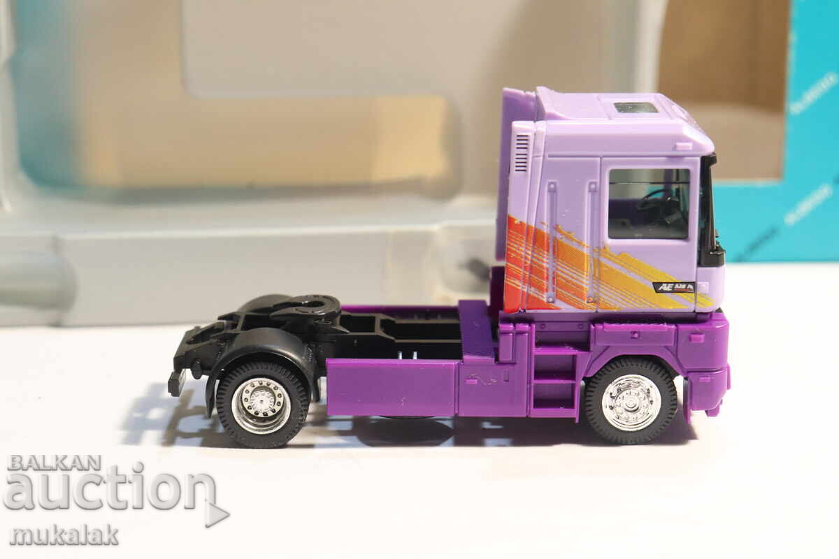 ALBEDO H0 1/87 RENAULT MAGNUM MODEL MAȘINĂ AUTOBUZ - 5 ALBEDO H0 1/87 RENAULT MAGNUM MODEL MAȘINĂ AUTOBUZ - 5