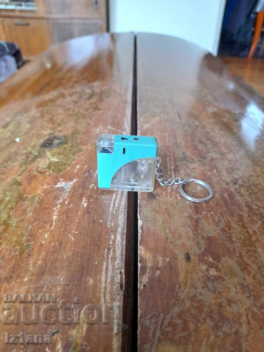 Brichetă veche tip breloc