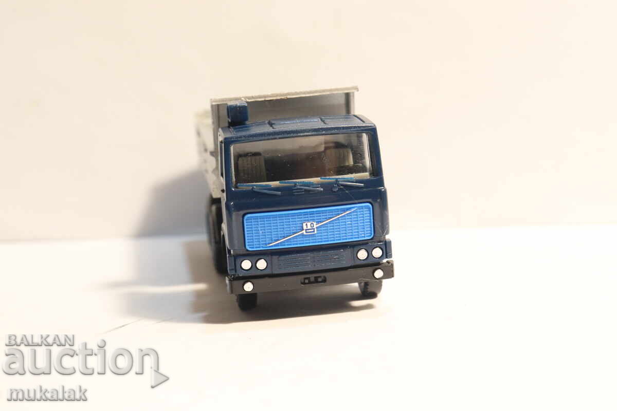 Licitație HERPA 1:87 H0 VOLVO CAMION BASCULANT MODEL