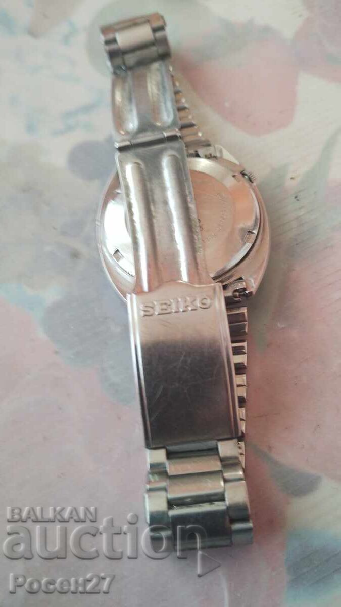 Часовник seiko5 с цена € 100.00 | 195.58 лв.