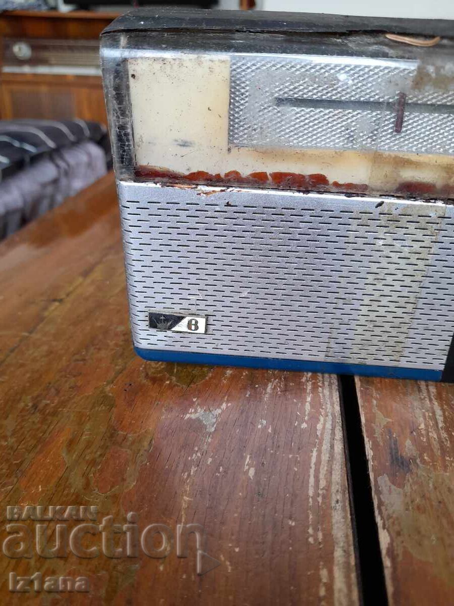 Παλιό ραδιόφωνο, ραδιοφωνικός δέκτης με τιμή € 16.00 | 31.29 BGN