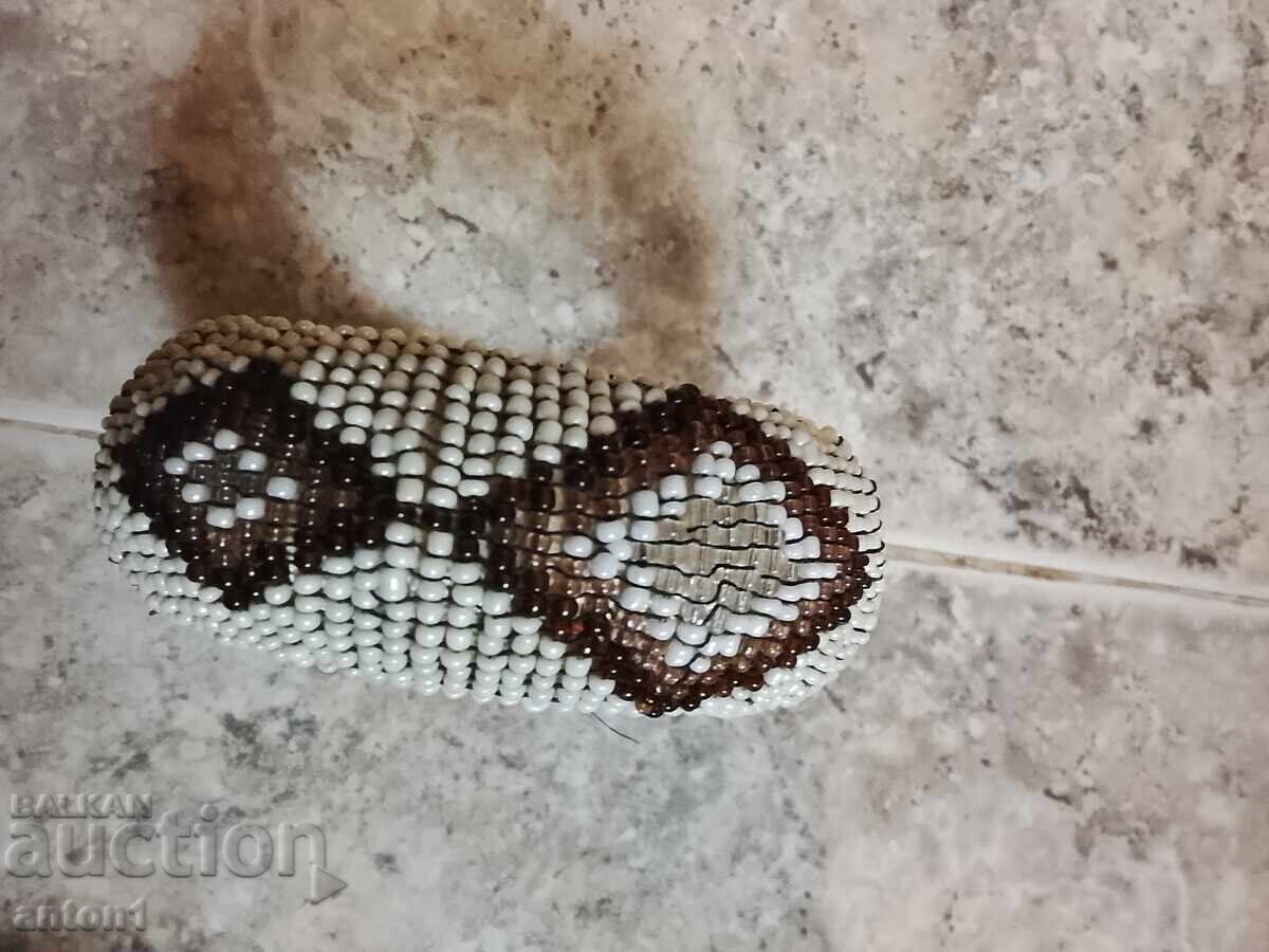 Аукцион Гривна-стъклени маниста