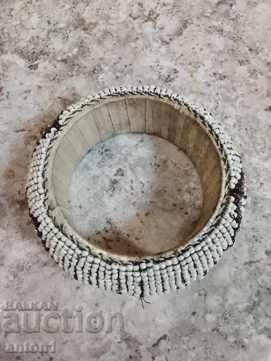 Гривна-стъклени маниста