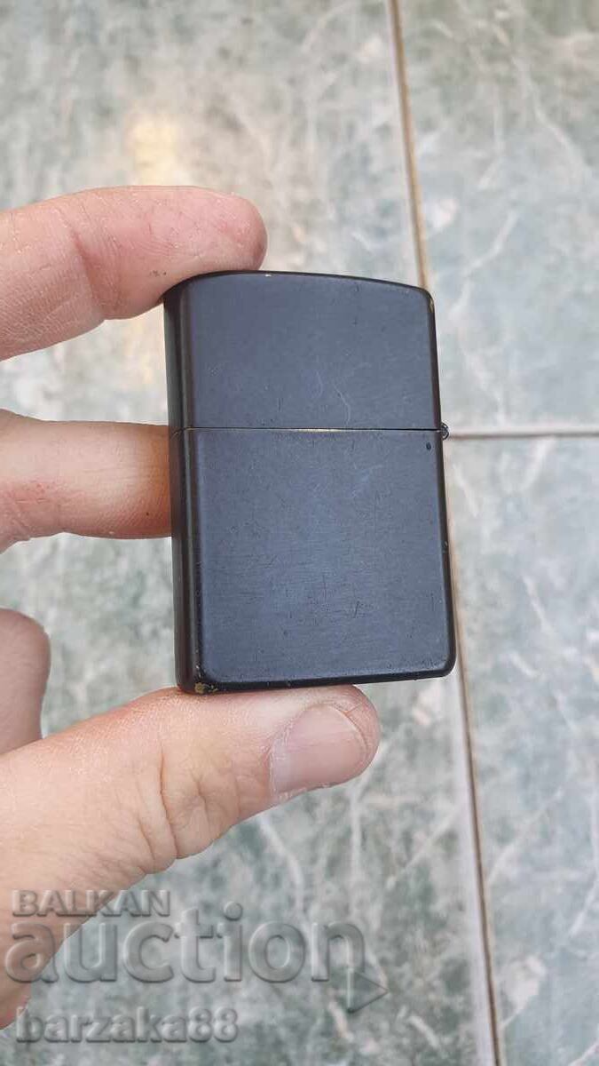 Αναπτήρας Zippo μαύρος με τιμή € 15.00 | 29.34 BGN