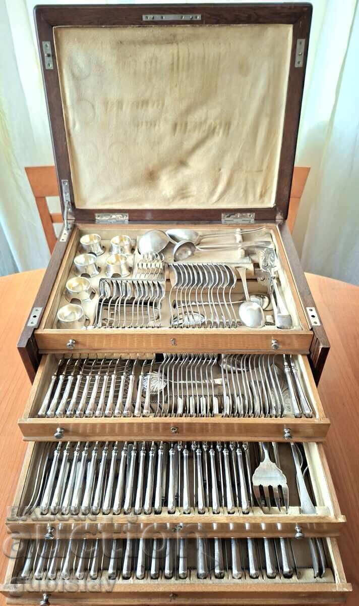 Silver cutlery, Austria, 1920s, 7898 g Silver cutlery, Austria, 1920s, 7898 g