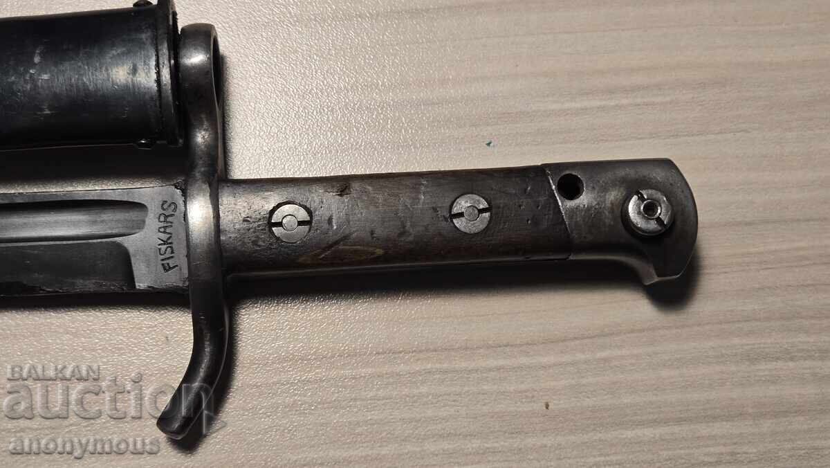 Delivery of Bayonet, knife, and scabbard for Finnish Mosin-Nagant m1928 Delivery of Bayonet, knife, and scabbard for Finnish Mosin-Nagant m1928