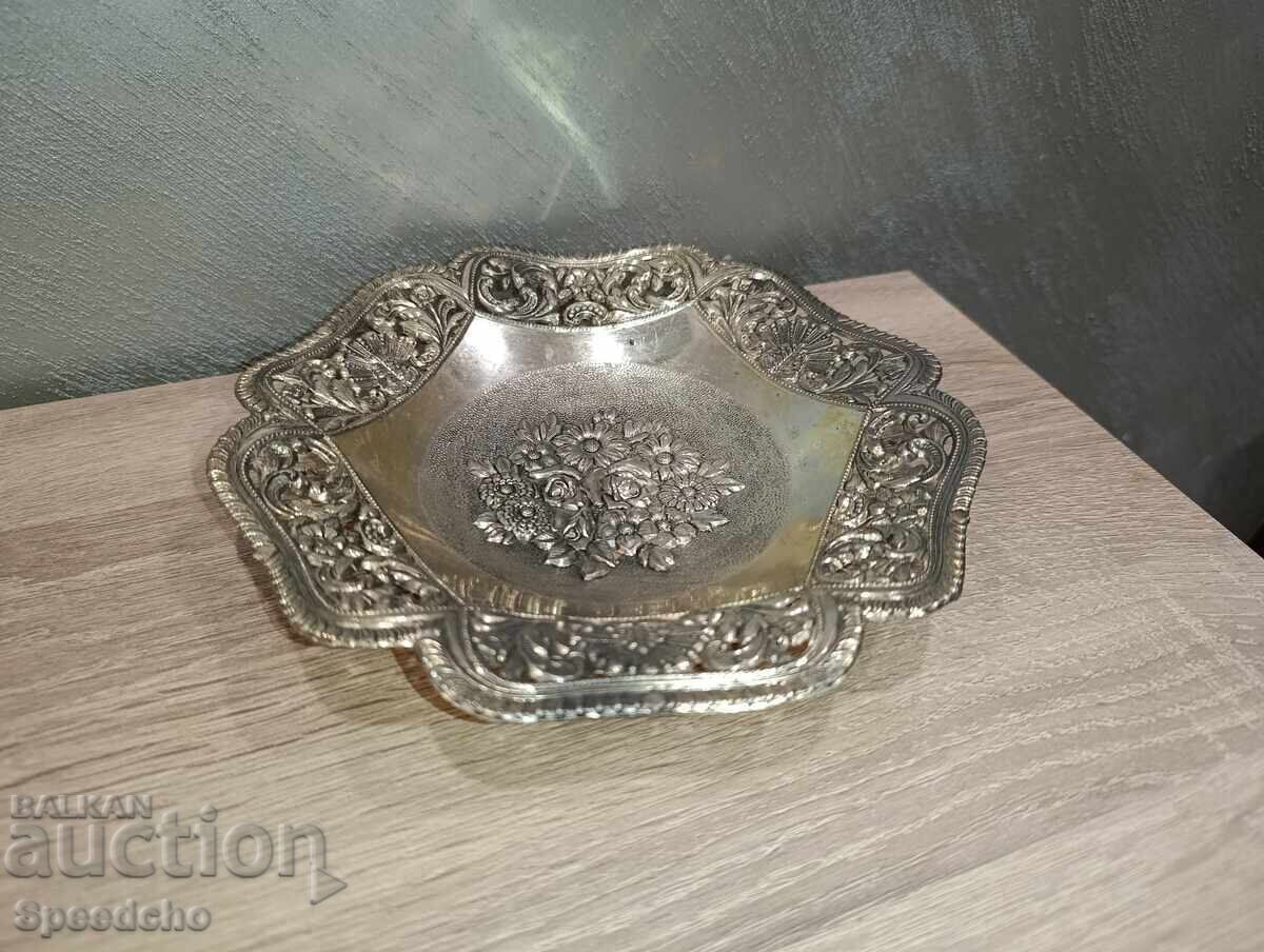 Παράδοση Ασημένια παλιά φρουτιέρα