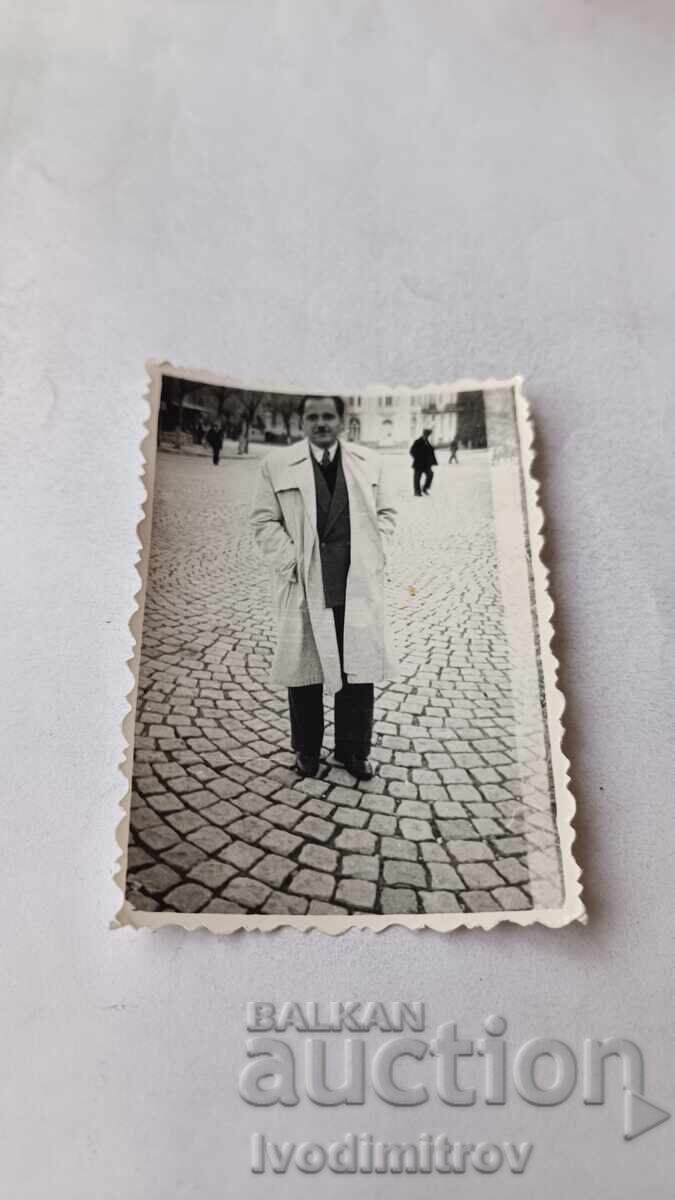 Photo Sofia A man on the square Photo Sofia A man on the square