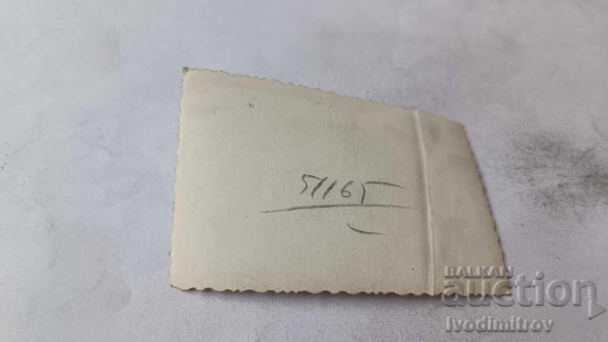 Fotografie Sofia Două fete tinere la plimbare cu preț € 0.88 | 1.72 BGN