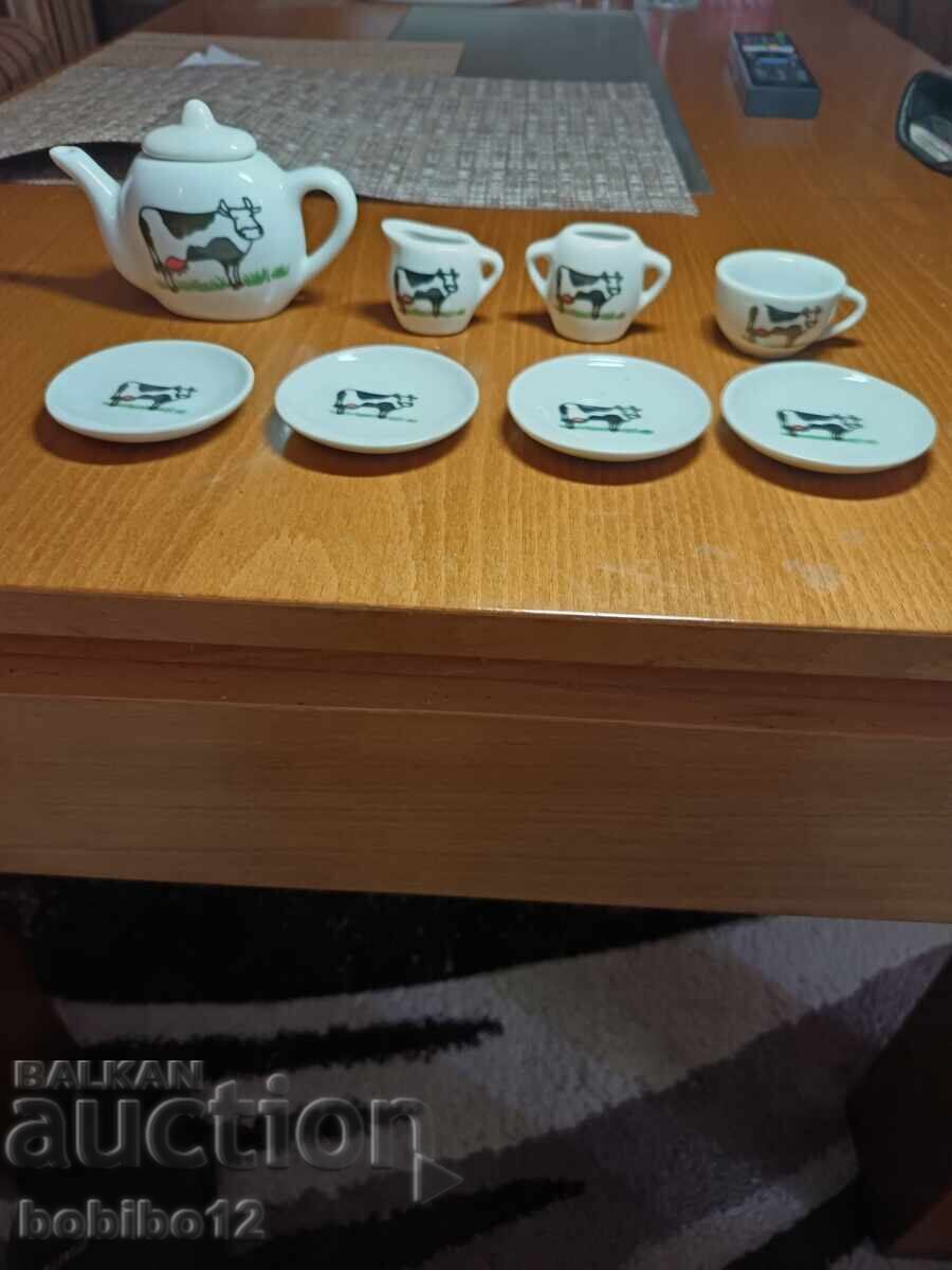 SERVICIU DE CEAI VINTAGE cu preț € 10.00 | 19.56 BGN