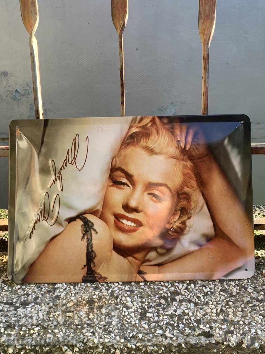 Auction Metal Marilyn Monroe Picture Auction Metal Marilyn Monroe Picture