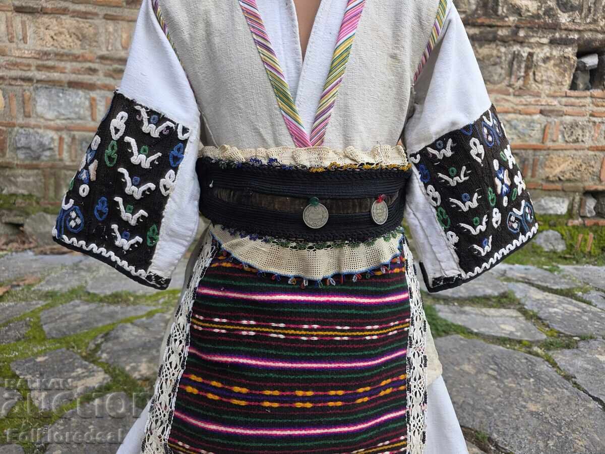 Автентична детска носија за момиче од Прилепско поле с цена € 220.00 | 430.28 лв.