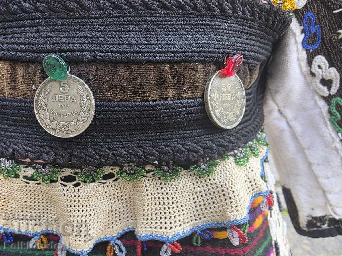 Доставка на Автентична детска носија за момиче од Прилепско поле