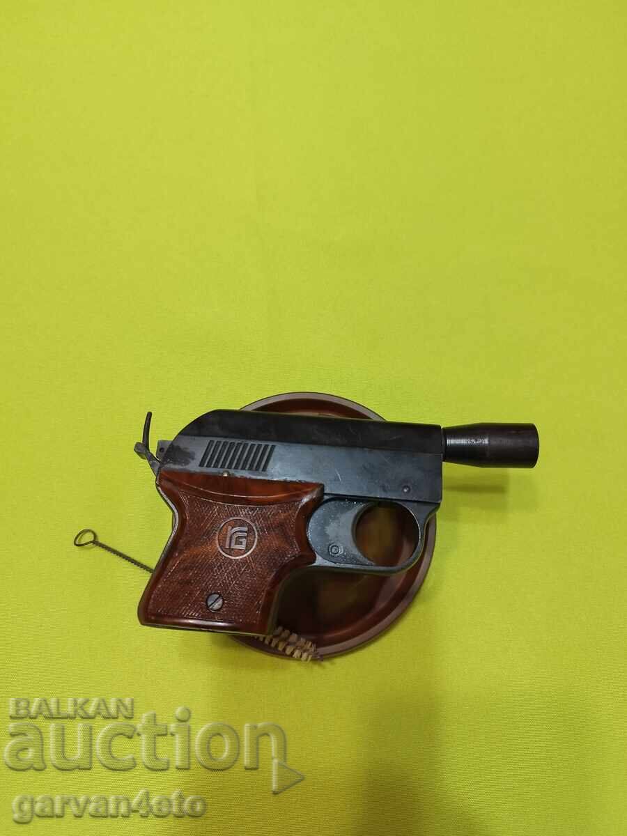 Pistol de semnalizare german cu capse cu preț € 50.00 | 97.79 BGN