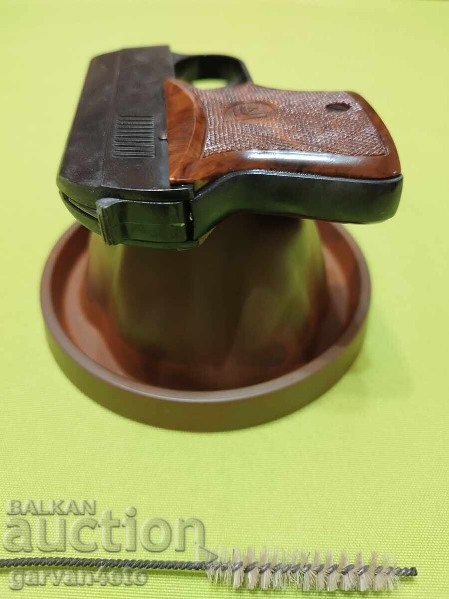 Livrarea Pistol de semnalizare german cu capse