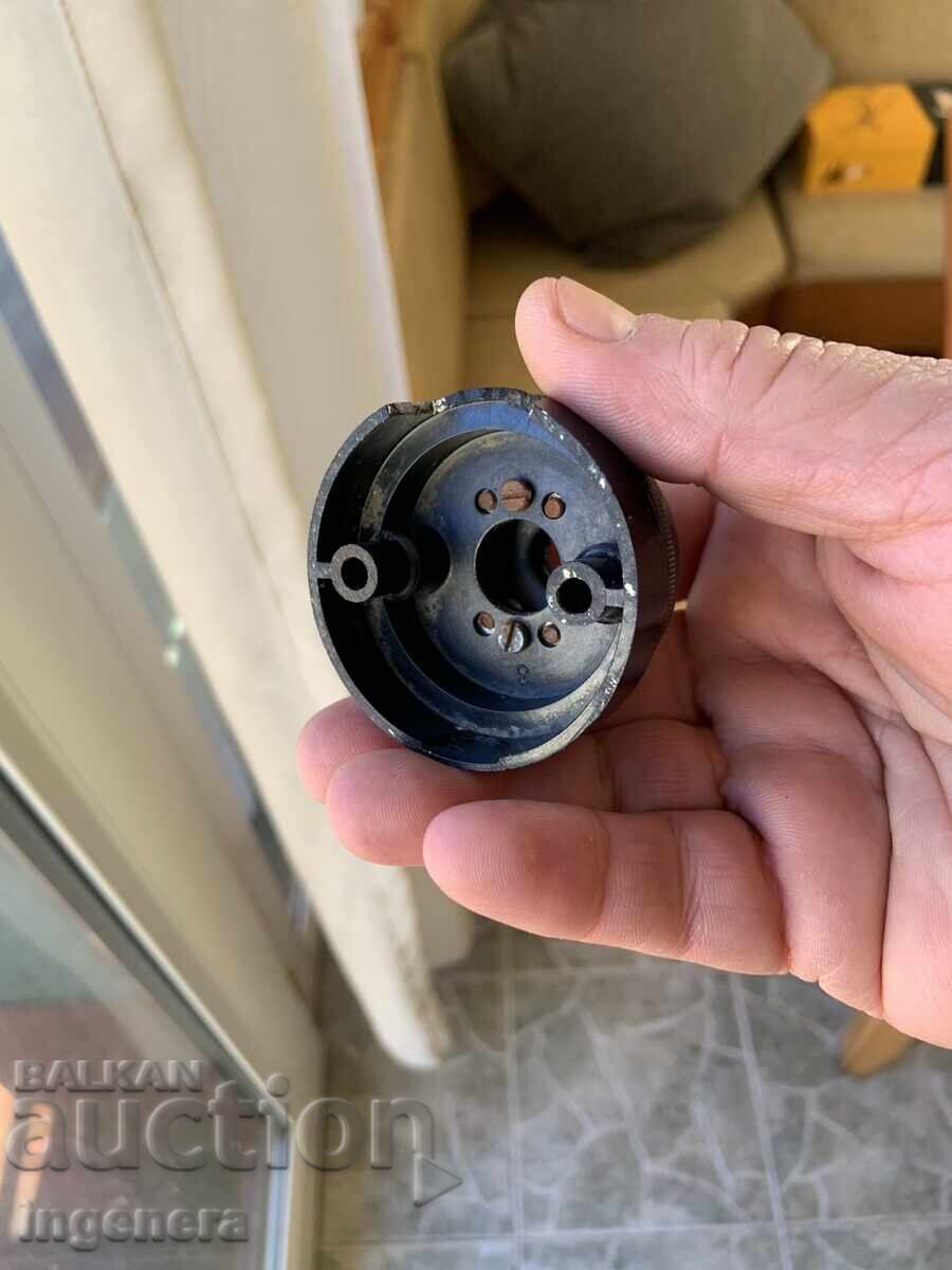 Παράδοση ΡΟΖΕΤΚΑ ΓΙΑ ΦΩΤΙΣΤΙΚΟ ΣΩΜΑ ΑΝΤΙΚΕ ΣΕ ΜΠΑΚΕΛΙΤ ΑΠΟ ΤΗΝ ΠΡΩΙΜΗ ΣΟΣΙΑΛΙΣΤΙΚΗ ΠΕΡΙΟΔΟ