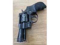 РЕВОЛВЕР "АРМИНИУС"  - ДЕАКТИВИРАН/ОБЕЗОПАСЕН