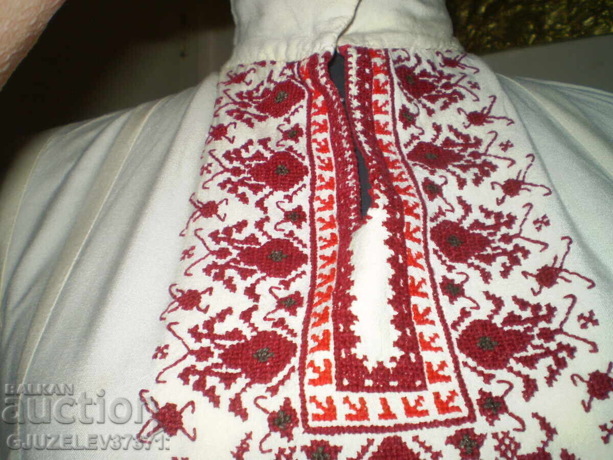 Auction  Hand-embroidered ladybug dress, long sleeve
