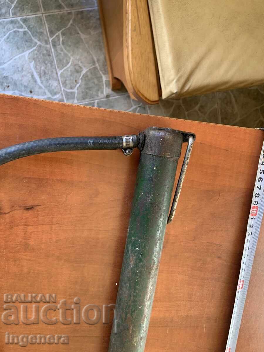 POMPĂ MANUALĂ MARE BULGARIA cu preț € 9.00 | 17.60 BGN
