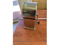 ICE CRUSHER HAND OPERATED