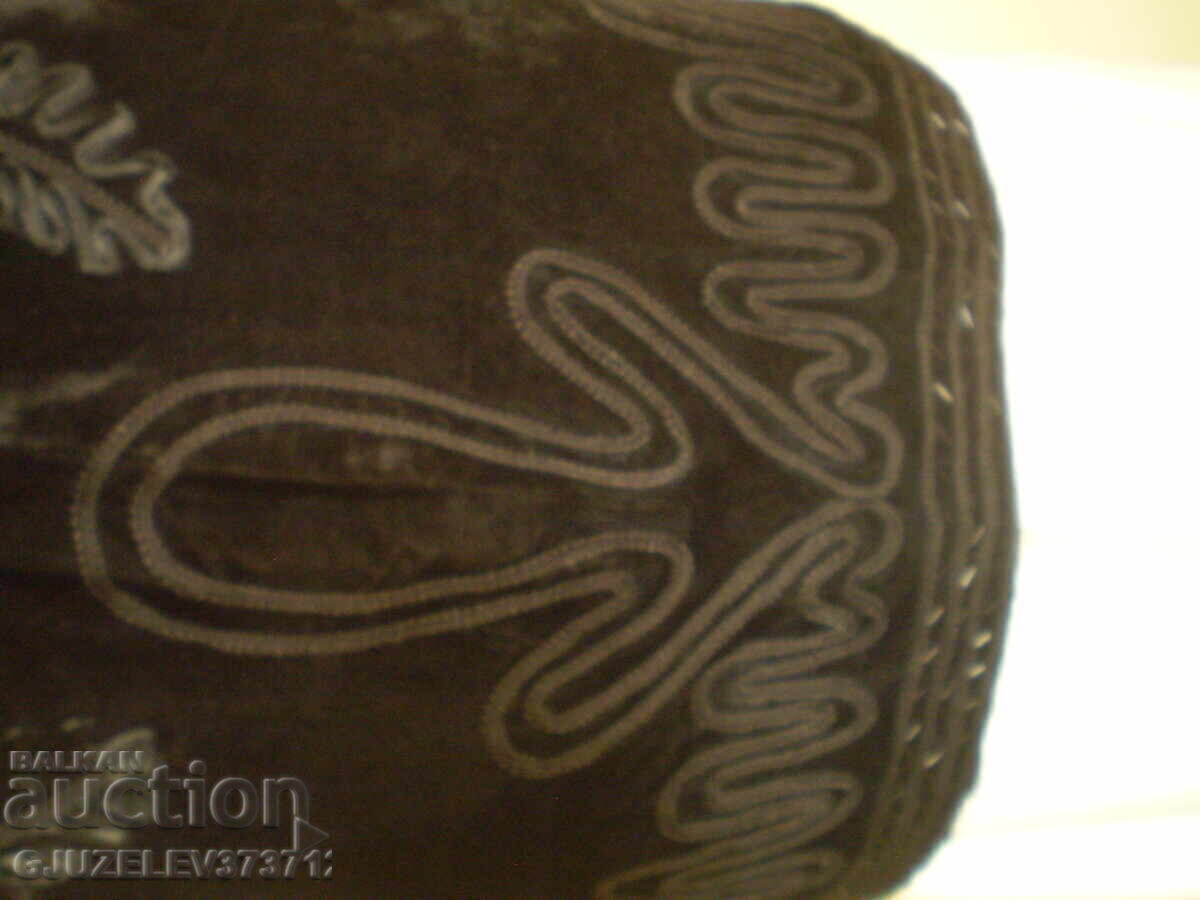 Livrarea Vintige caftan vestă din catifea neagră de mătase cu broderie și mărgele Livrarea Vintige caftan vestă din catifea neagră de mătase cu broderie și mărgele