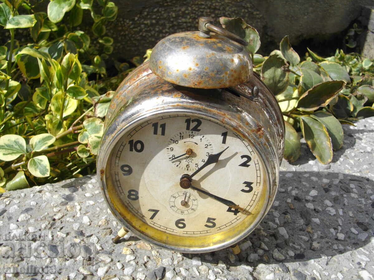 CEAS DESTETĂTOR DE COLECȚIE JUNGHANS cu preț € 23.00 | 44.98 BGN