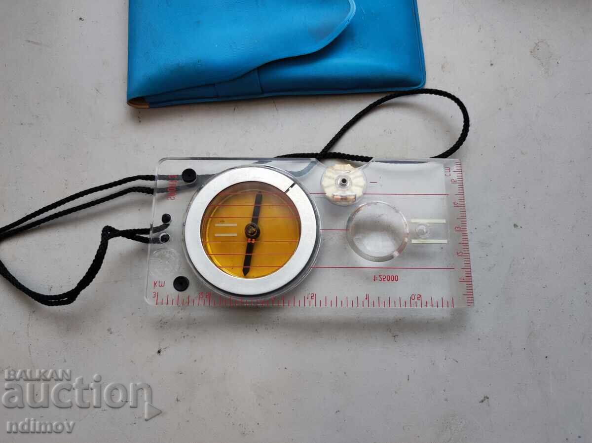 Γερμανικός επαγγελματικός πυξίδα της Ανατολικής Γερμανίας με τιμή € 8.00 | 15.65 BGN