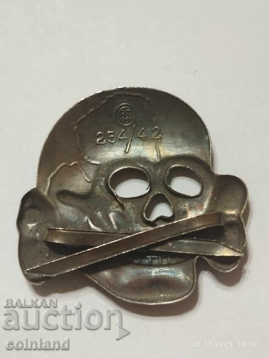 Insigna nazistă germană SS Totenkopf REPLICĂ REPRODUCERE cu preț € 8.00 | 15.65 BGN