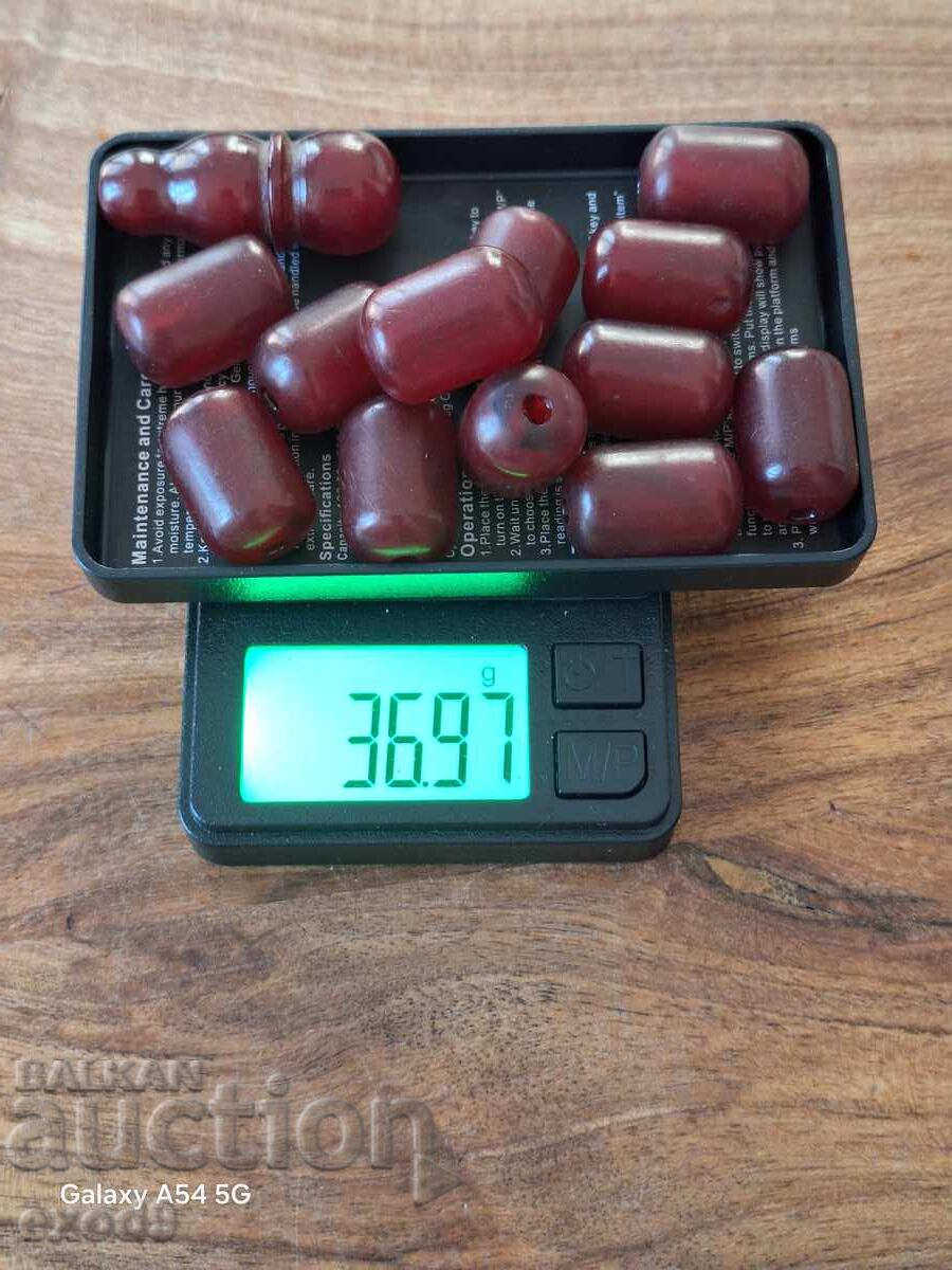 Παράδοση Μέρος από Παλιό Κεχριμπαρένιο Κομπολόι Παράδοση Μέρος από Παλιό Κεχριμπαρένιο Κομπολόι