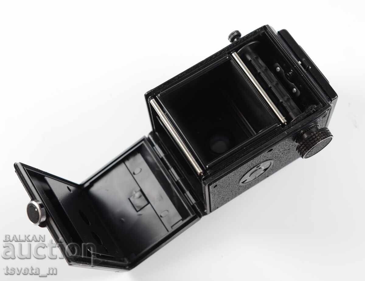 Aparat foto TLR cu două obiective Liubitel 166 Universal URSS - 7