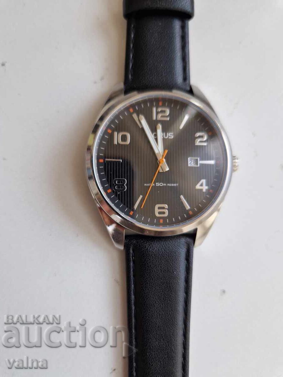 LORUS by Seiko, quartz mov`t, Epson S 11 0 - Japan! LORUS by Seiko, quartz mov`t, Epson S 11 0 - Japan!