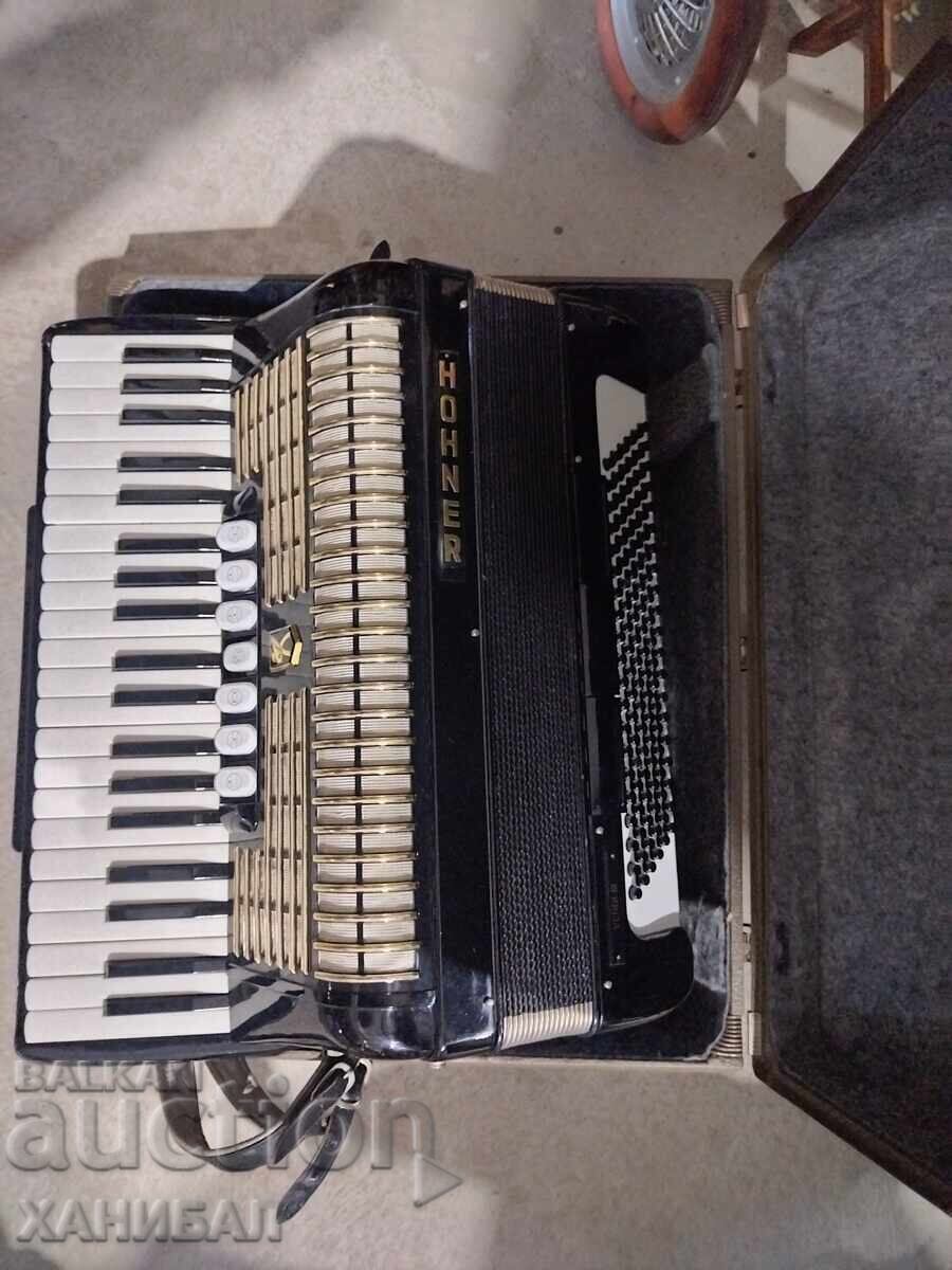 Livrarea ACORDEON PROFESIONAL 120 BASI HOHNER Livrarea ACORDEON PROFESIONAL 120 BASI HOHNER
