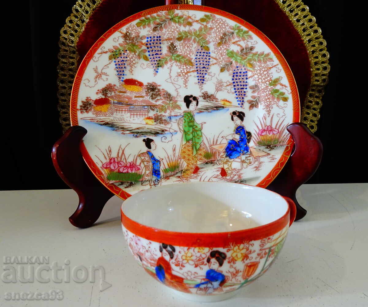 Φλιτζάνι με πιατάκι ιαπωνικής πορσελάνης αυγό, χρυσό