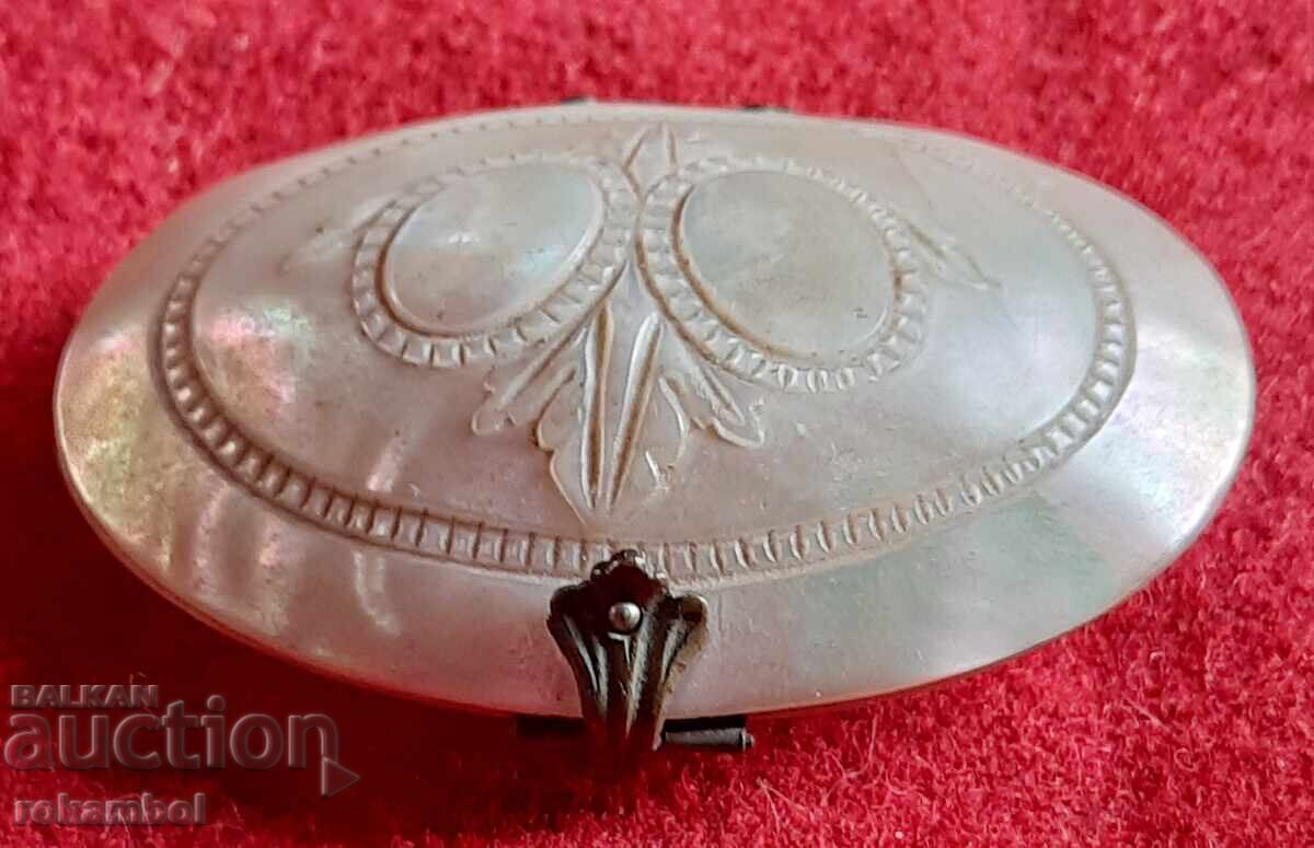 Portofel vienez sidefat secolul al XIX-lea cu preț € 120.00 | 234.70 BGN