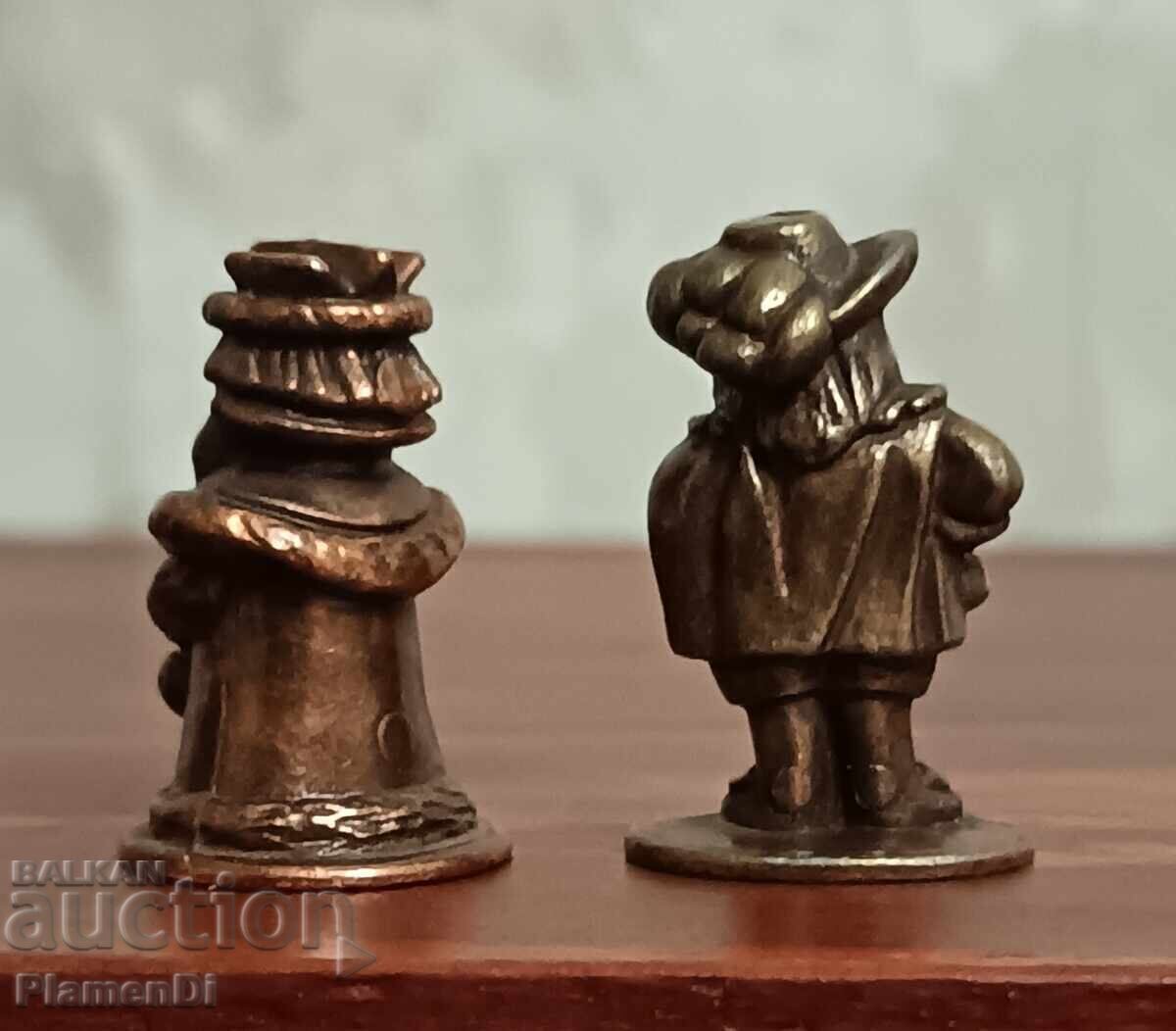 Licitație Lot de 7 bucăți figurine metalice Licitație Lot de 7 bucăți figurine metalice
