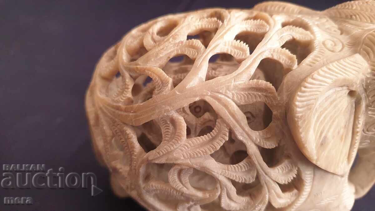 Πλαστική ελέφαντα μητέρα από μάρμαρο-σαπουνόπετρα με τιμή € 120.00 | 234.70 BGN