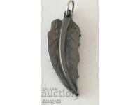 Медальон естествен черен камък