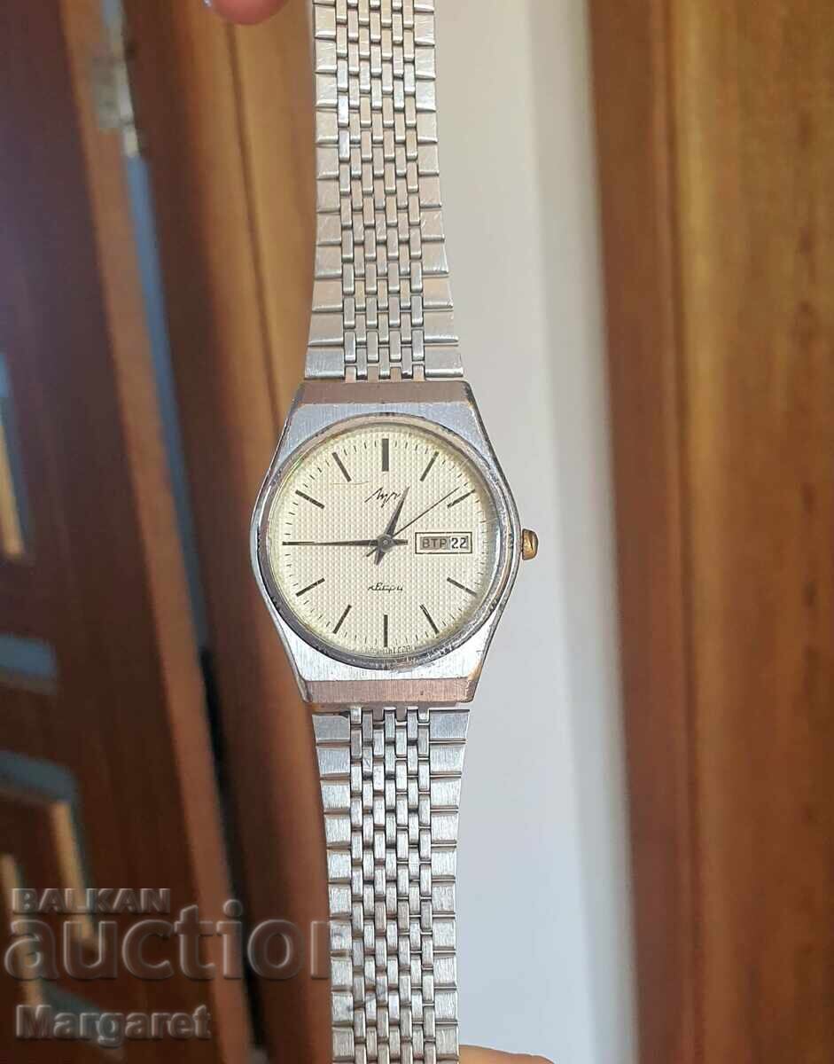 Часовник Луч Luch Кварц