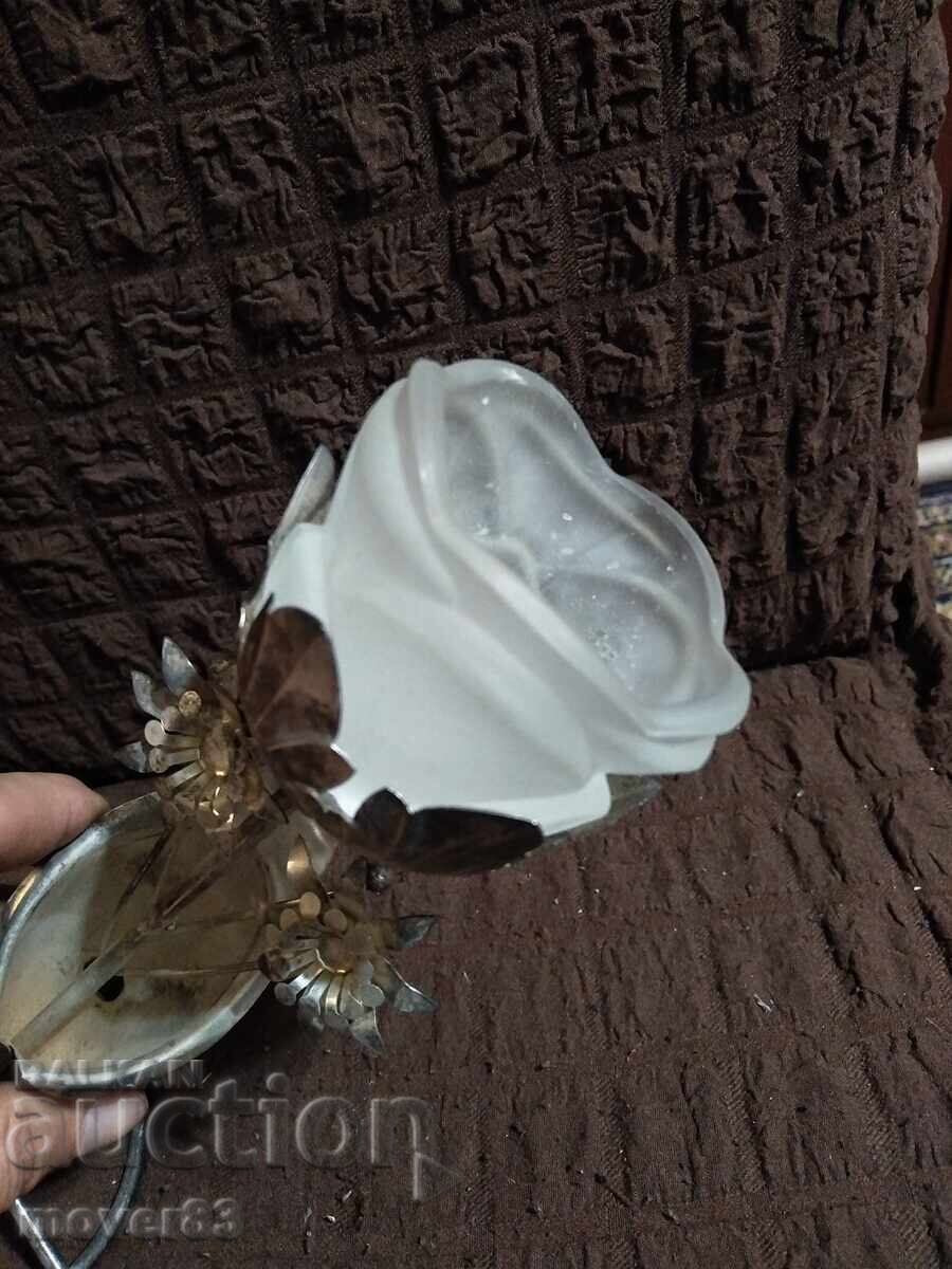 Παράδοση Διακόσμηση/Κηροπήγιο. Μέταλλο και γυαλί Παράδοση Διακόσμηση/Κηροπήγιο. Μέταλλο και γυαλί