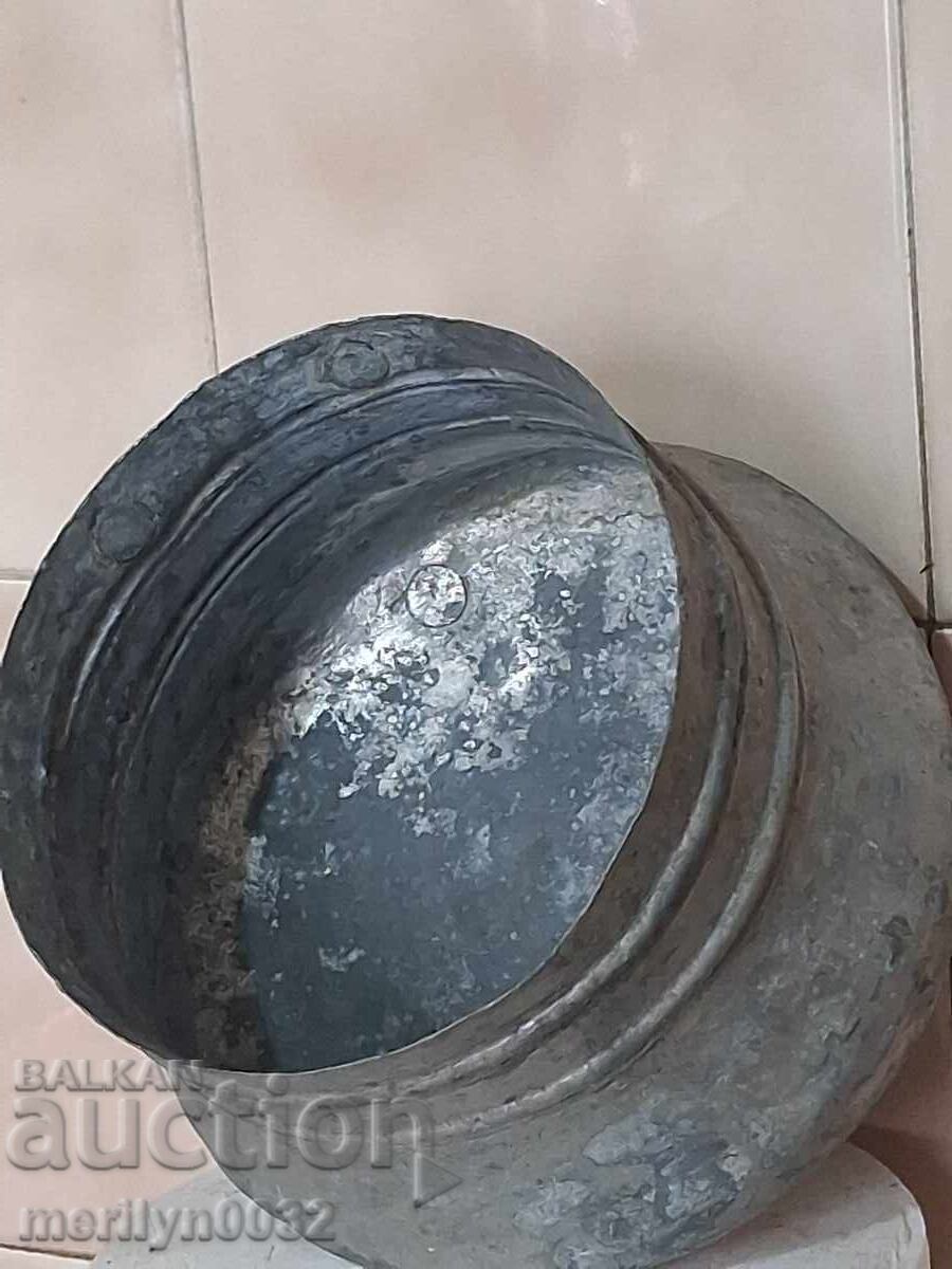 Cazan, vas de cupru, oală de cupru, recipient de cupru cu preț € 48.98 | 95.80 BGN Cazan, vas de cupru, oală de cupru, recipient de cupru cu preț € 48.98 | 95.80 BGN