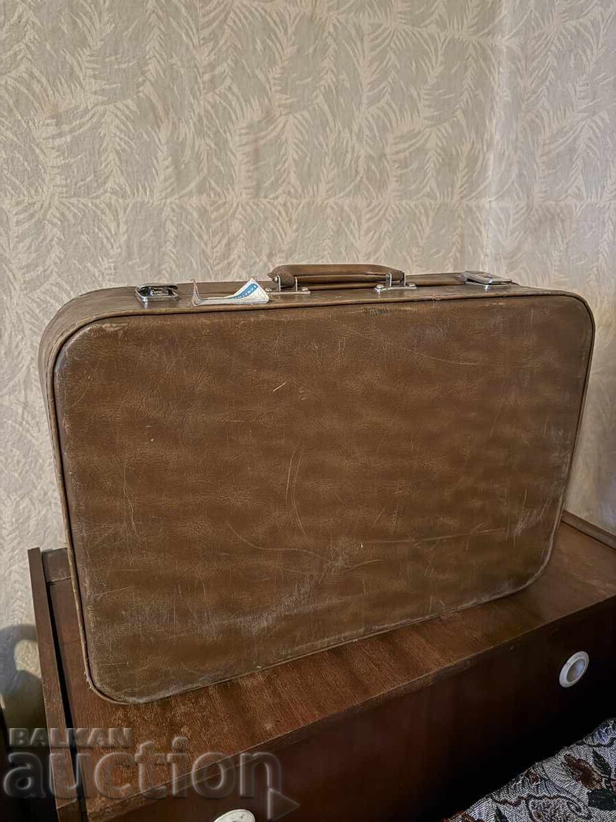 Valiză veche din piele Valiză veche din piele