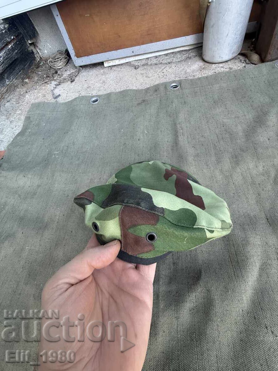 Livrarea Beretă de camuflaj, Războiul din Iugoslavia Livrarea Beretă de camuflaj, Războiul din Iugoslavia
