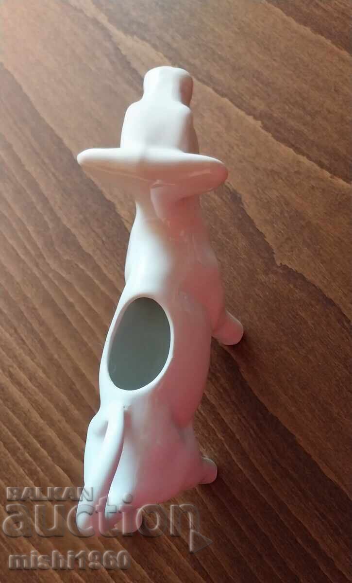 Cană din porțelan cu model de vacă cu preț € 5.00 | 9.78 BGN