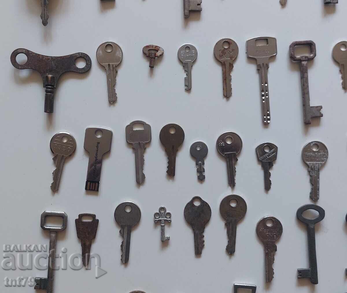 Delivery of Old keys - 50 pieces