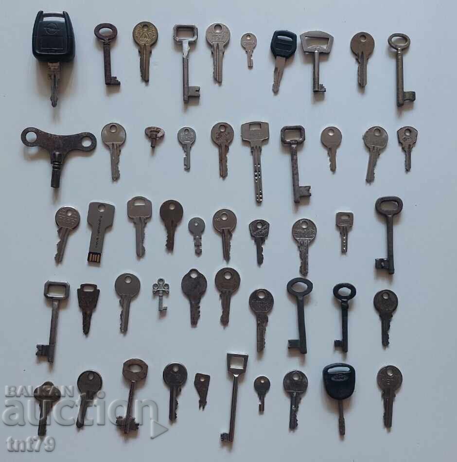 Old keys - 50 pieces