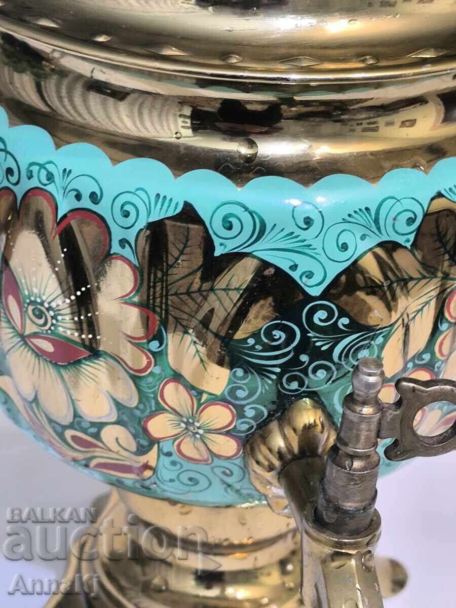 Руски самовар с цена € 200.00 | 391.17 лв.