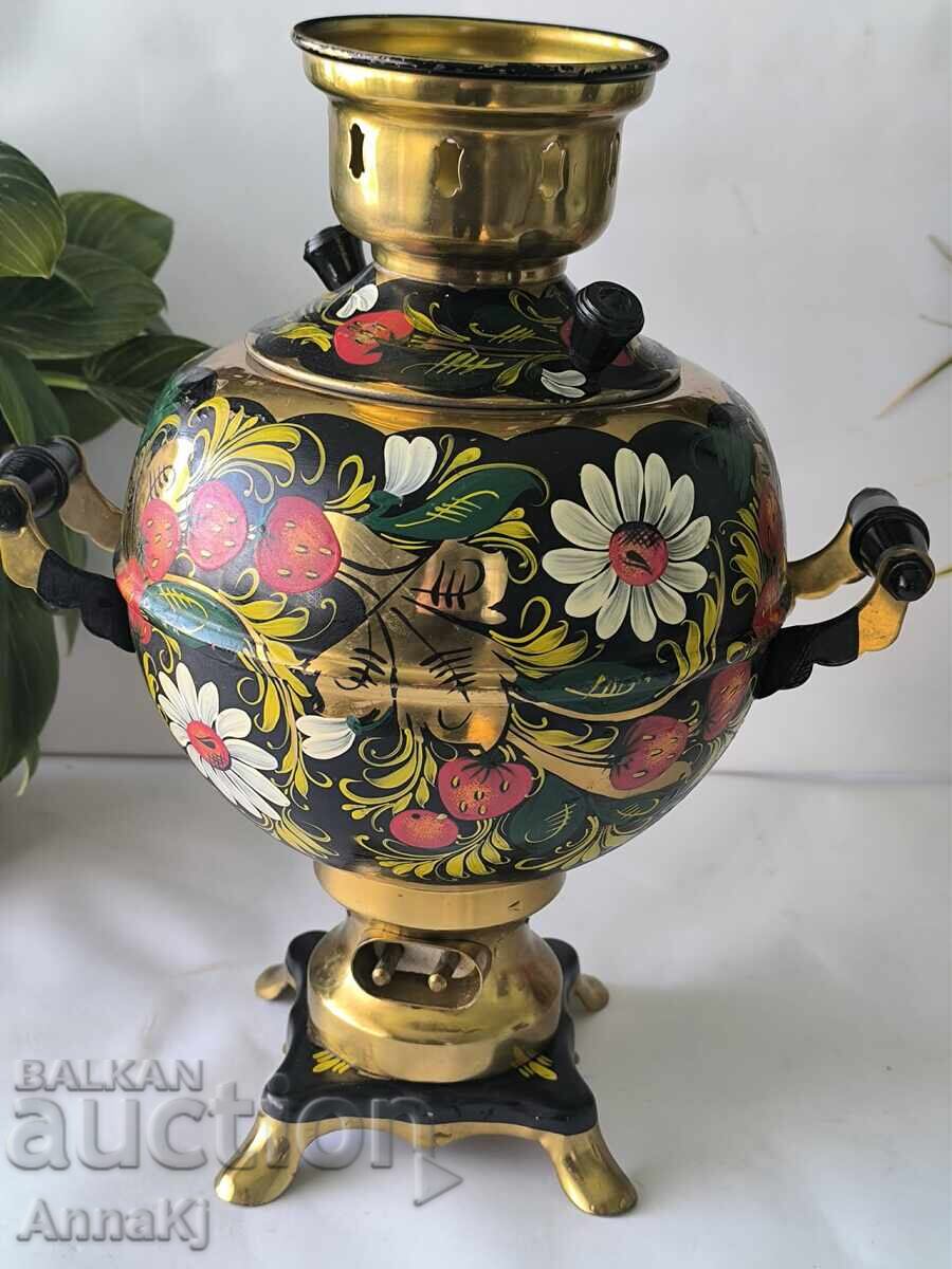 Ρωσικό σαμοβάρι με τιμή € 145.00 | 283.60 BGN